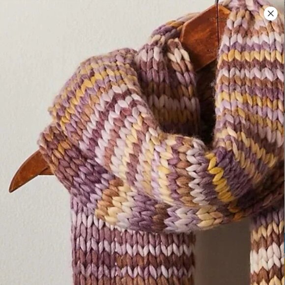 Free People All Mine Scarf Big Soft & Cozy With Fringe NWT - Picture 2 of 9